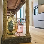 Porta Antica - Oldtown Апартаменты