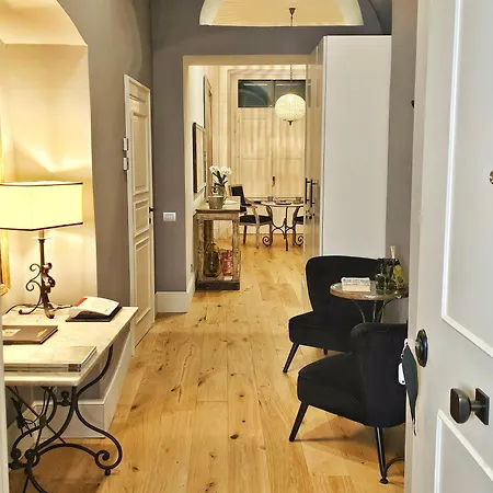 Porta Antica - Oldtown Apartment